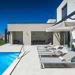 Bella & Chiara By Interhome Villa