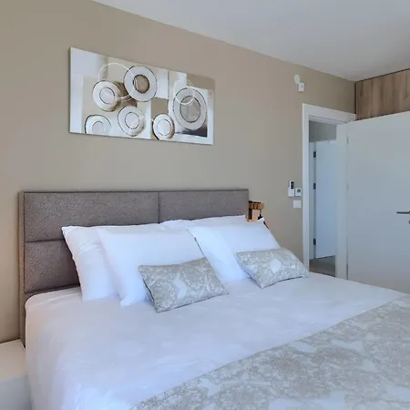 Bella & Chiara By Interhome Villa Brtonigla