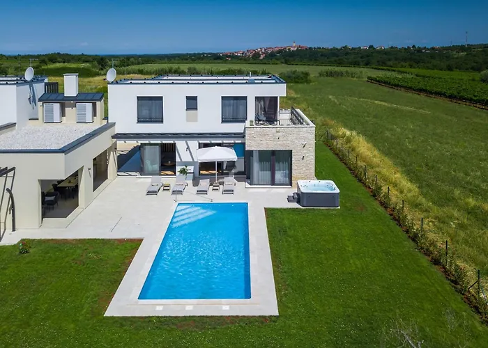 Bella & Chiara By Interhome Brtonigla