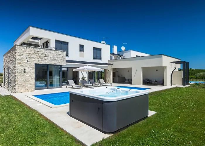 Villa Bella & Chiara By Interhome Brtonigla