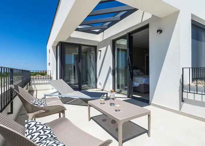 Bella & Chiara By Interhome Brtonigla