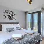 Bella & Chiara By Interhome וילה