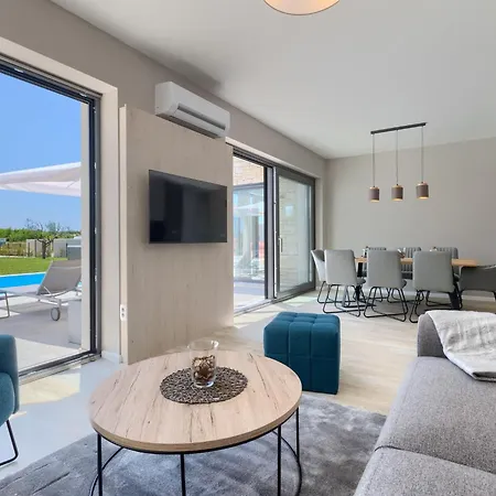 Villa Bella & Chiara By Interhome Brtonigla