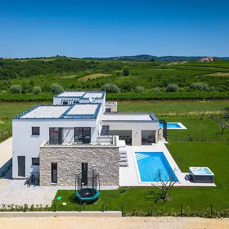 Bella & Chiara By Interhome *