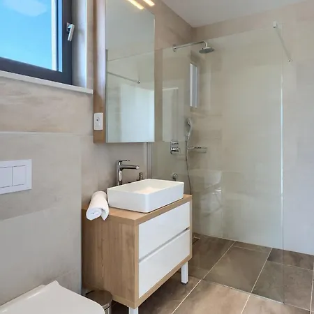 ヴィラ Bella & Chiara By Interhome ブルトニグラ