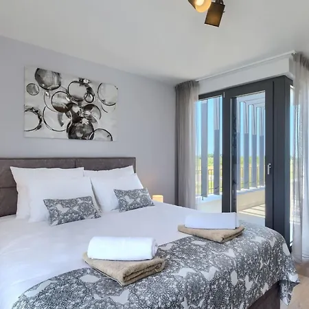 Bella & Chiara By Interhome Villa