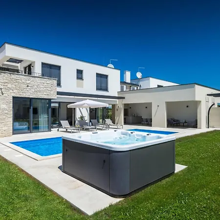 Villa Bella & Chiara By Interhome Brtonigla