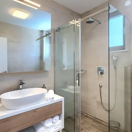 Bella & Chiara By Interhome ブルトニグラ