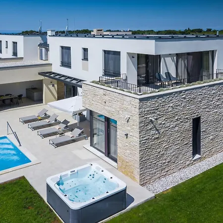 Bella & Chiara By Interhome