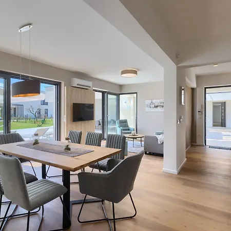 Bella & Chiara By Interhome * ブルトニグラ